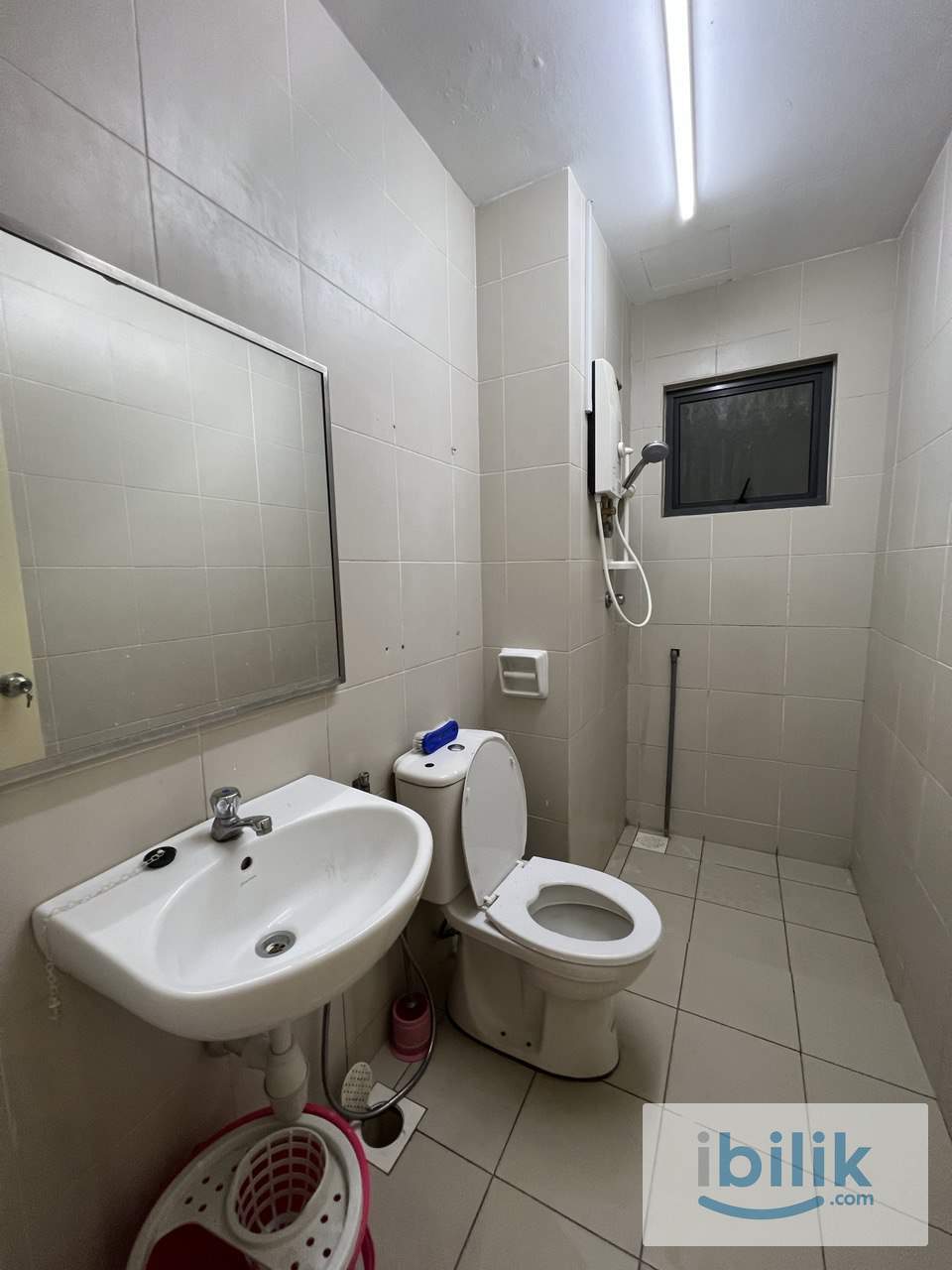 COZY Balcony Room @ Setiawalk Residence @ LRT Pusat Bandar Puchong, Bandar Puteri [Fully-Furnished | Move-In Ready] - Image 2