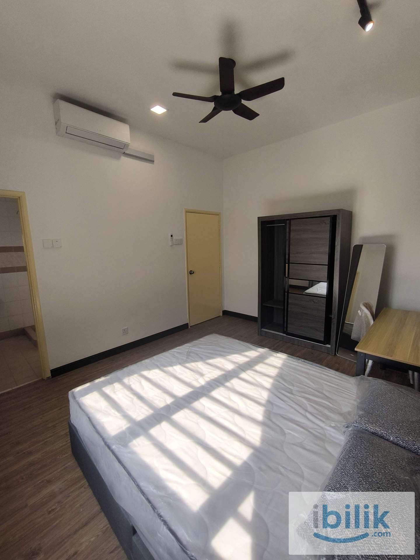 [FEMALE UNIT] MASTER Room @ Rhythm Avenue @ USJ 19, Subang Jaya near LRT Wawasan [Fully-Furnished | Move-In Ready] - Image 2