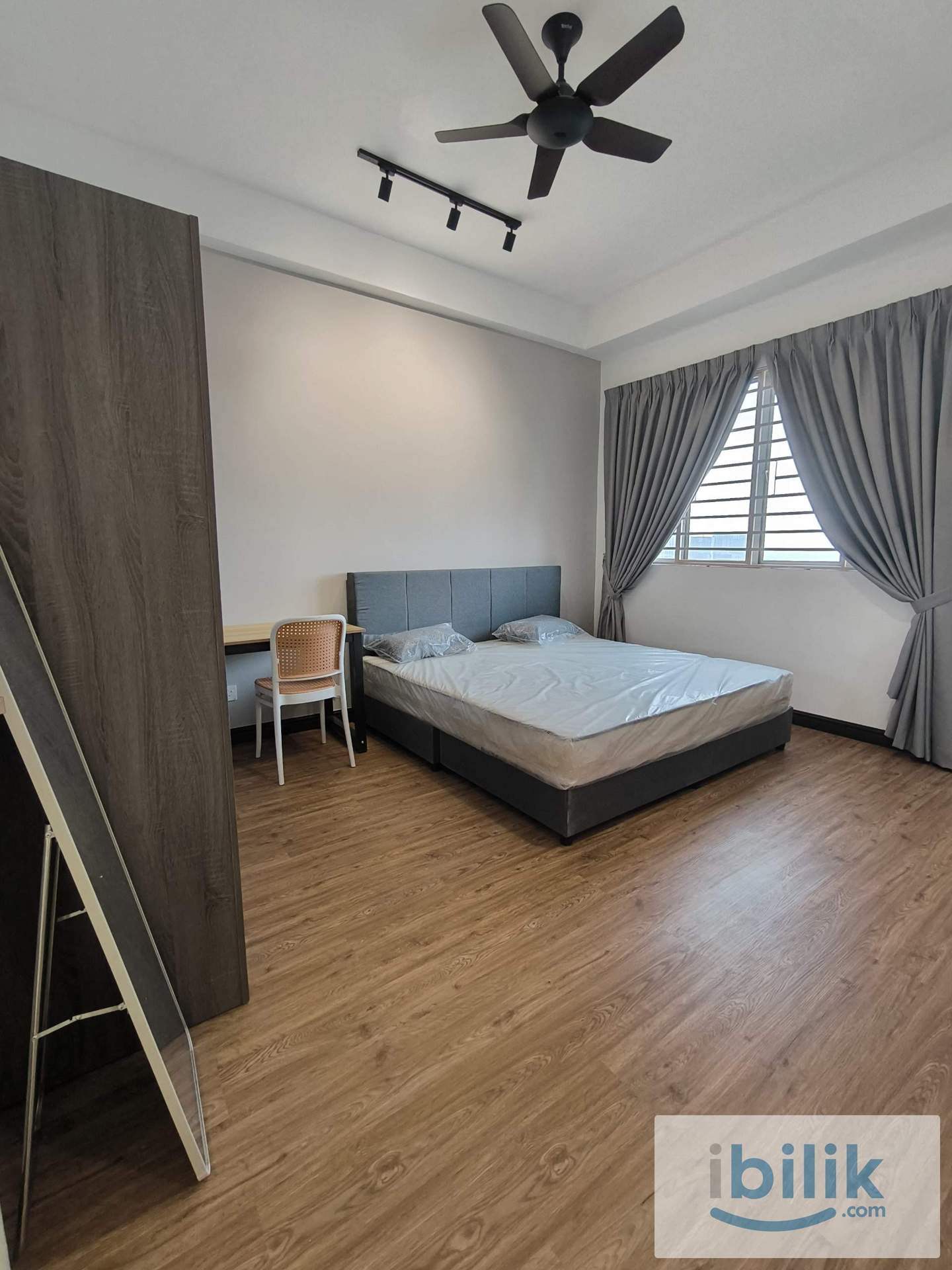 [FEMALE UNIT] MEDIUM Room @ Rhythm Avenue @ USJ 19, Subang Jaya near LRT Wawasan [Fully-Furnished | Move-In Ready] - Image 1
