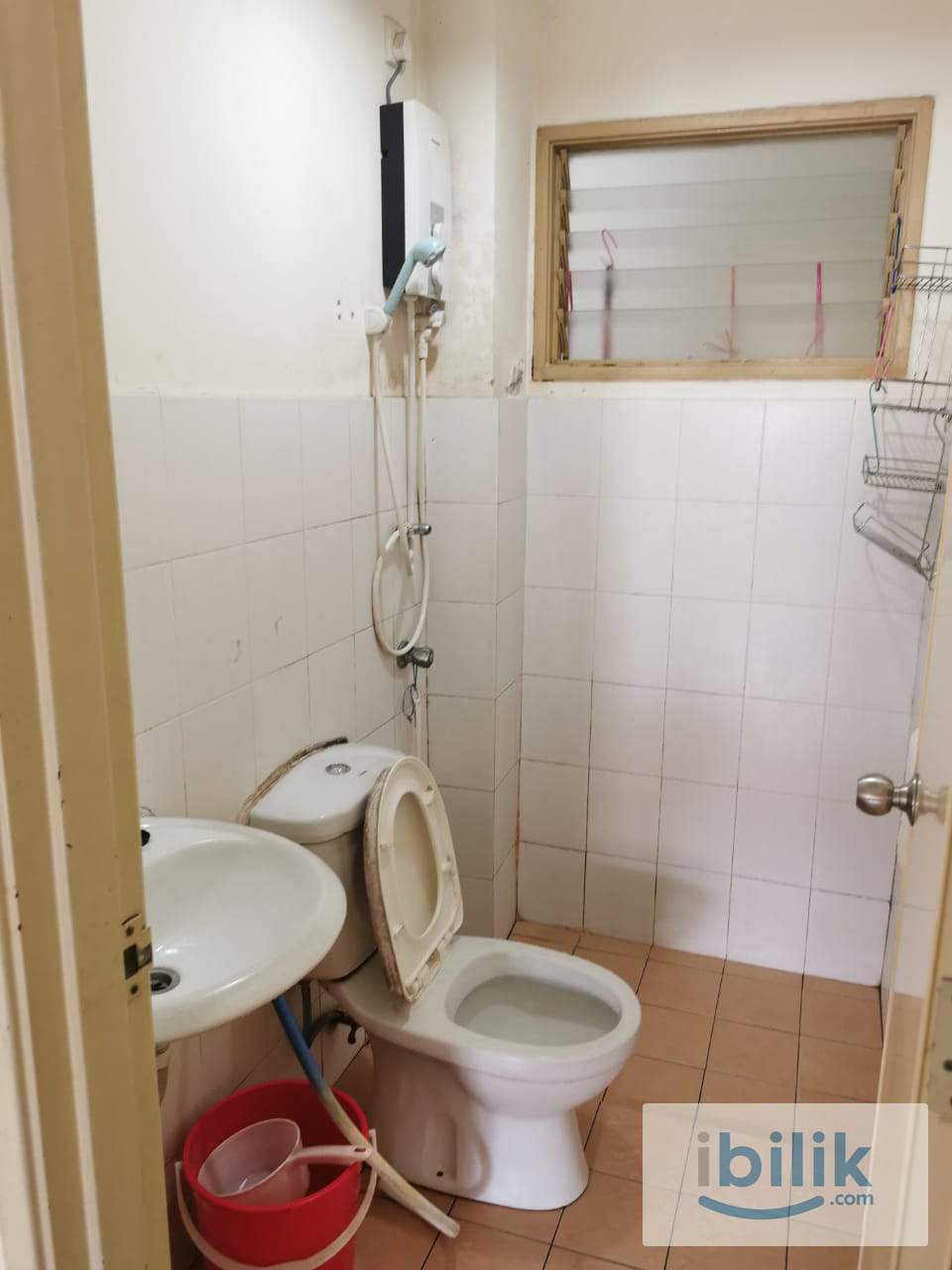 Master Room  - Image 5