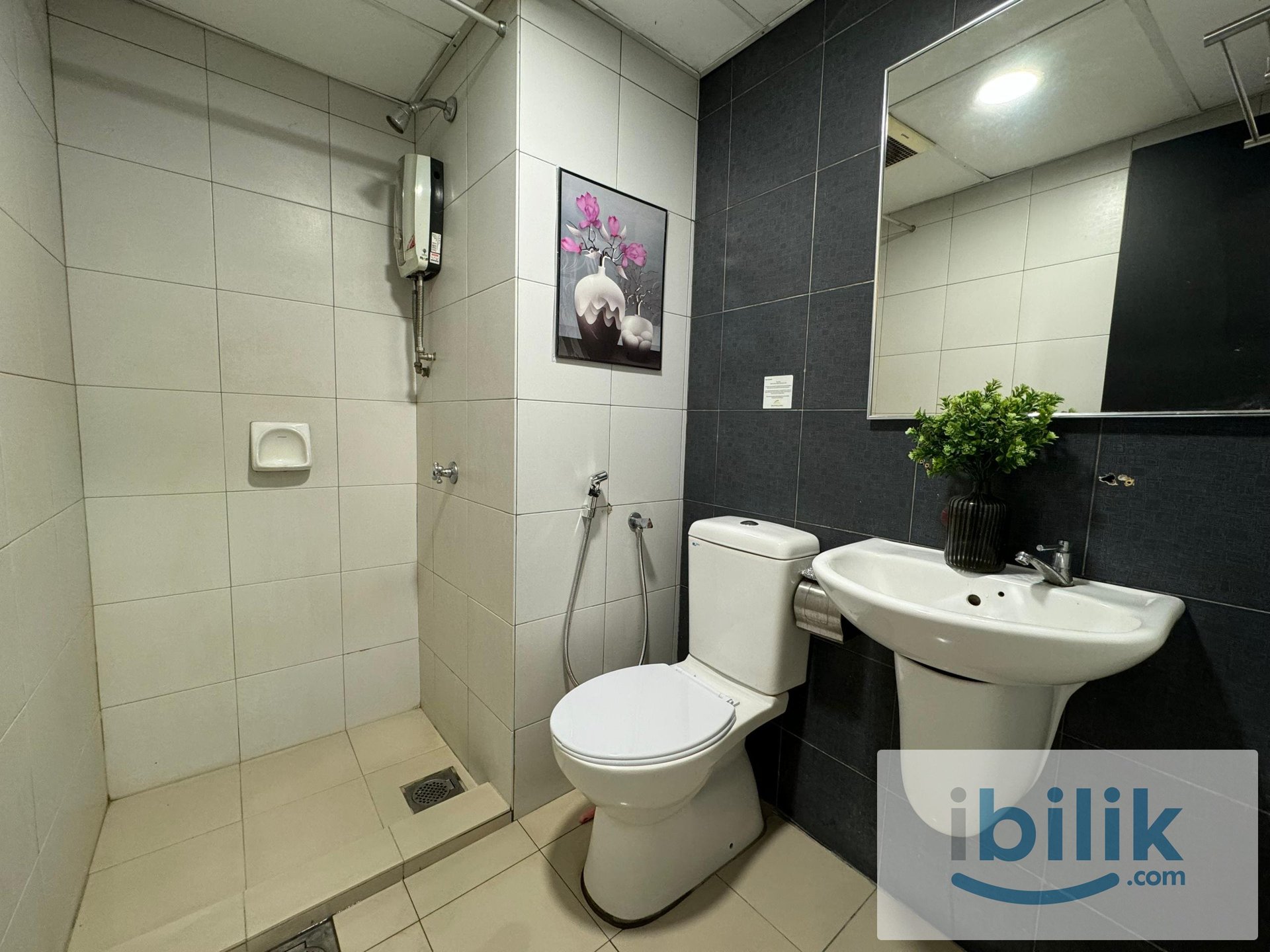 📍CIQ MASTER ROOM FOR RENT💰ZERO DEPOSIT🏡Cool Living Master Room Walking Distance to Johor Bahru Checkpoint, CIQ - Image 1