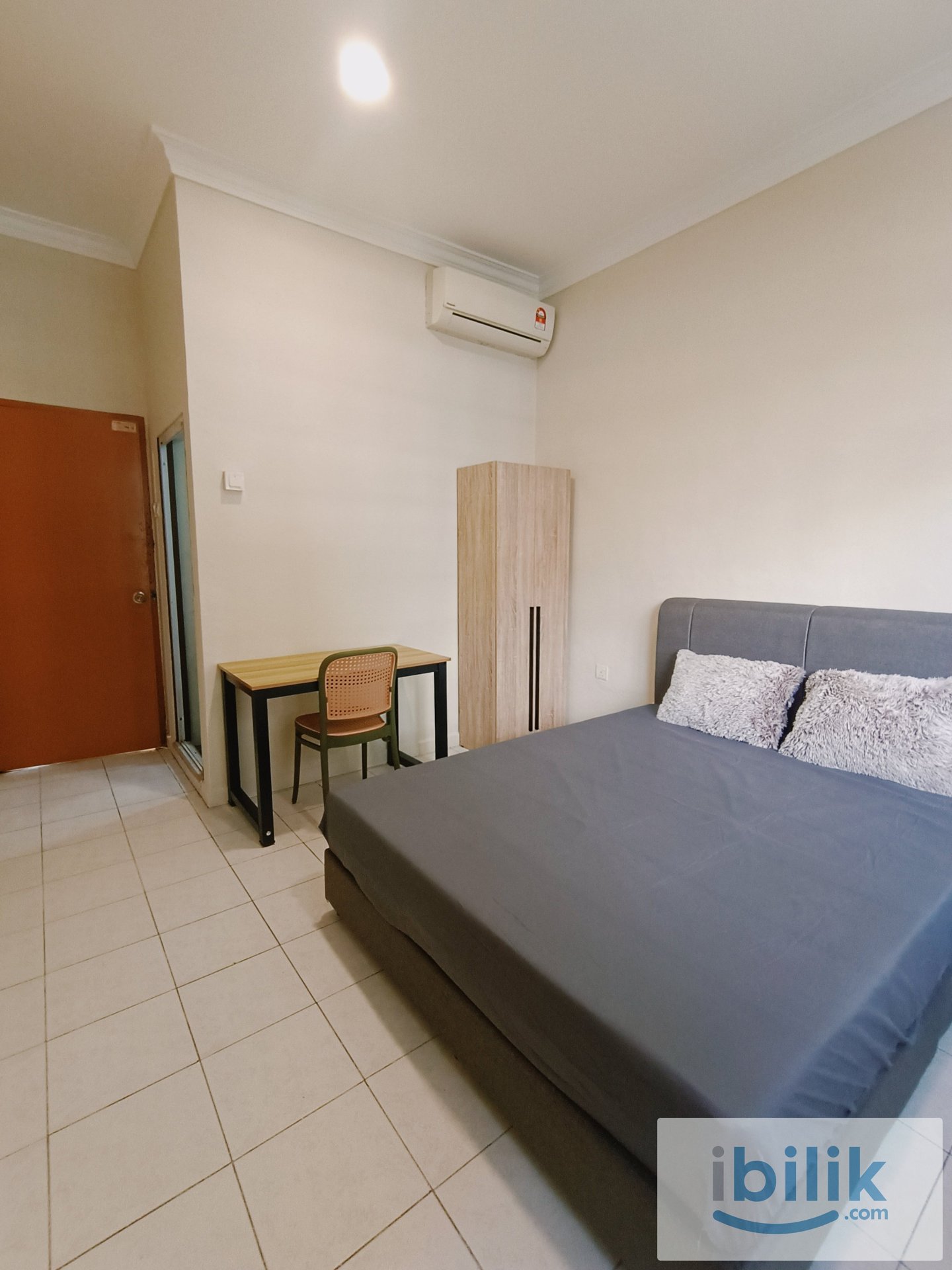 📍JOHOR JAYA ROOM FOR RENT🤞🤞ZERO DEPOSIT🤞🤞Cool Living Master Room at JohorJaya, Johor - Image 1