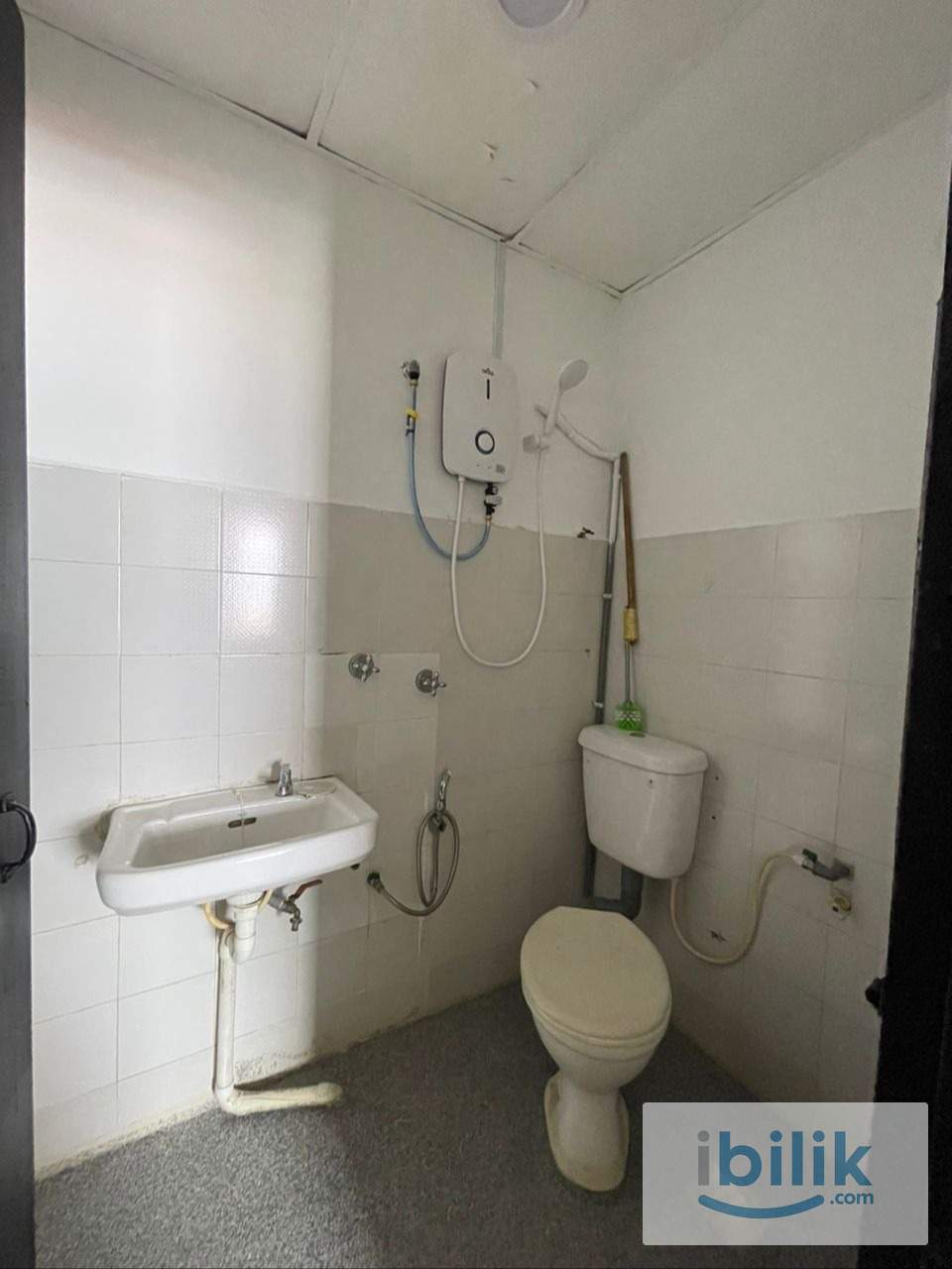 📍KSL JB ROOM FOR RENT💖ZERO RENTAL DEPOSIT💖Master Room 📍at Taman Century Garden Johor Bahru, Johor - Image 4