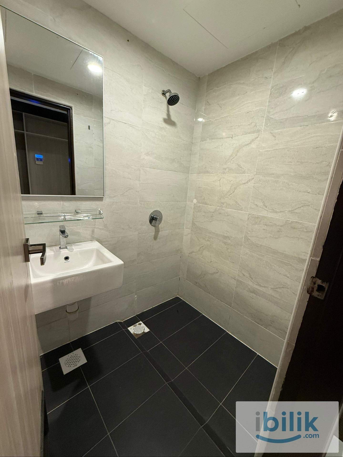 📍NUSAJAYA ROOM  FOR RENT🏡Hotel concept Amansari hotel 📍Nusajaya Iskandar Johor - Image 2