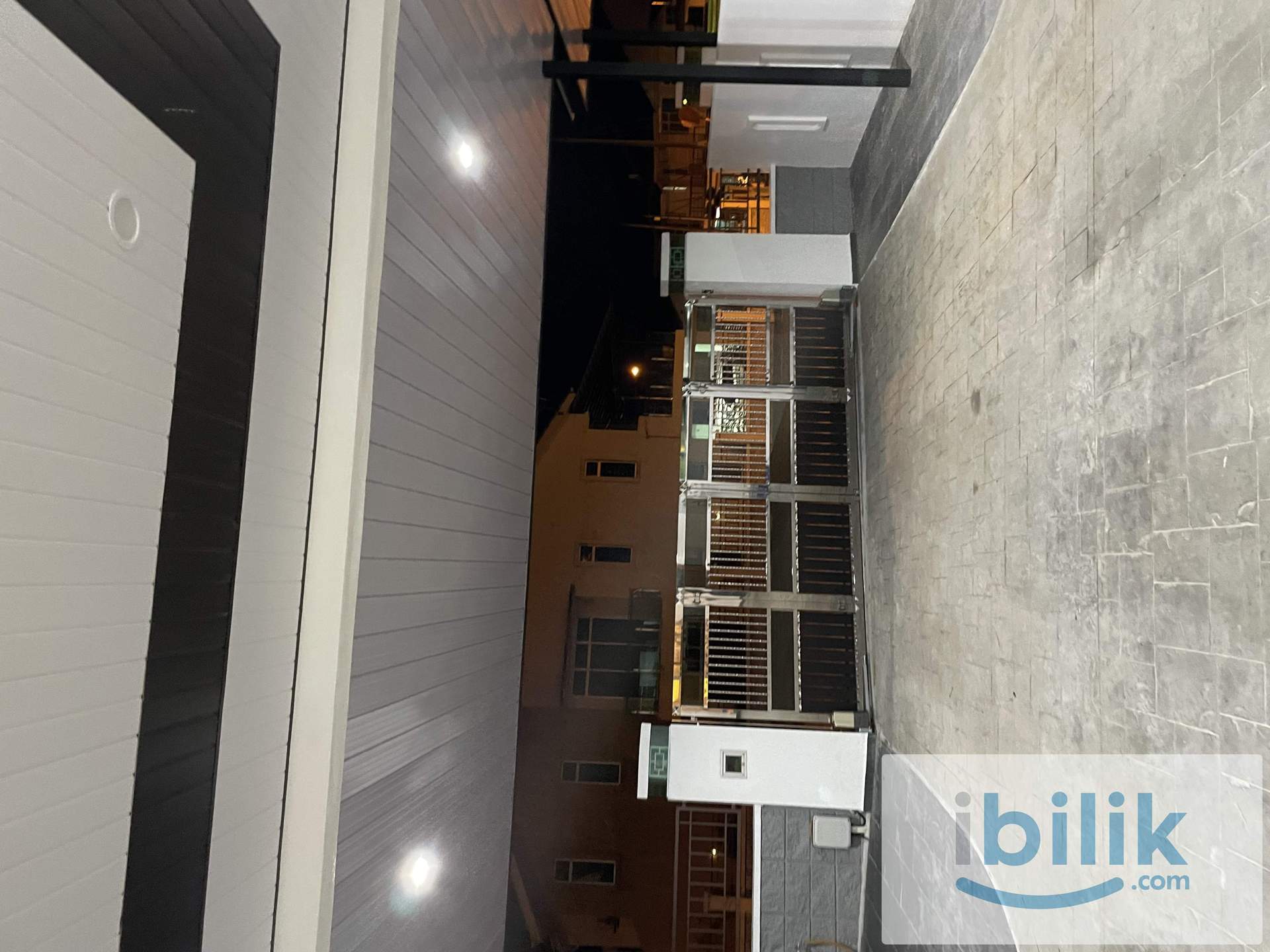 Semi-D Bungalow medium room with toilet ✨ - Image 10