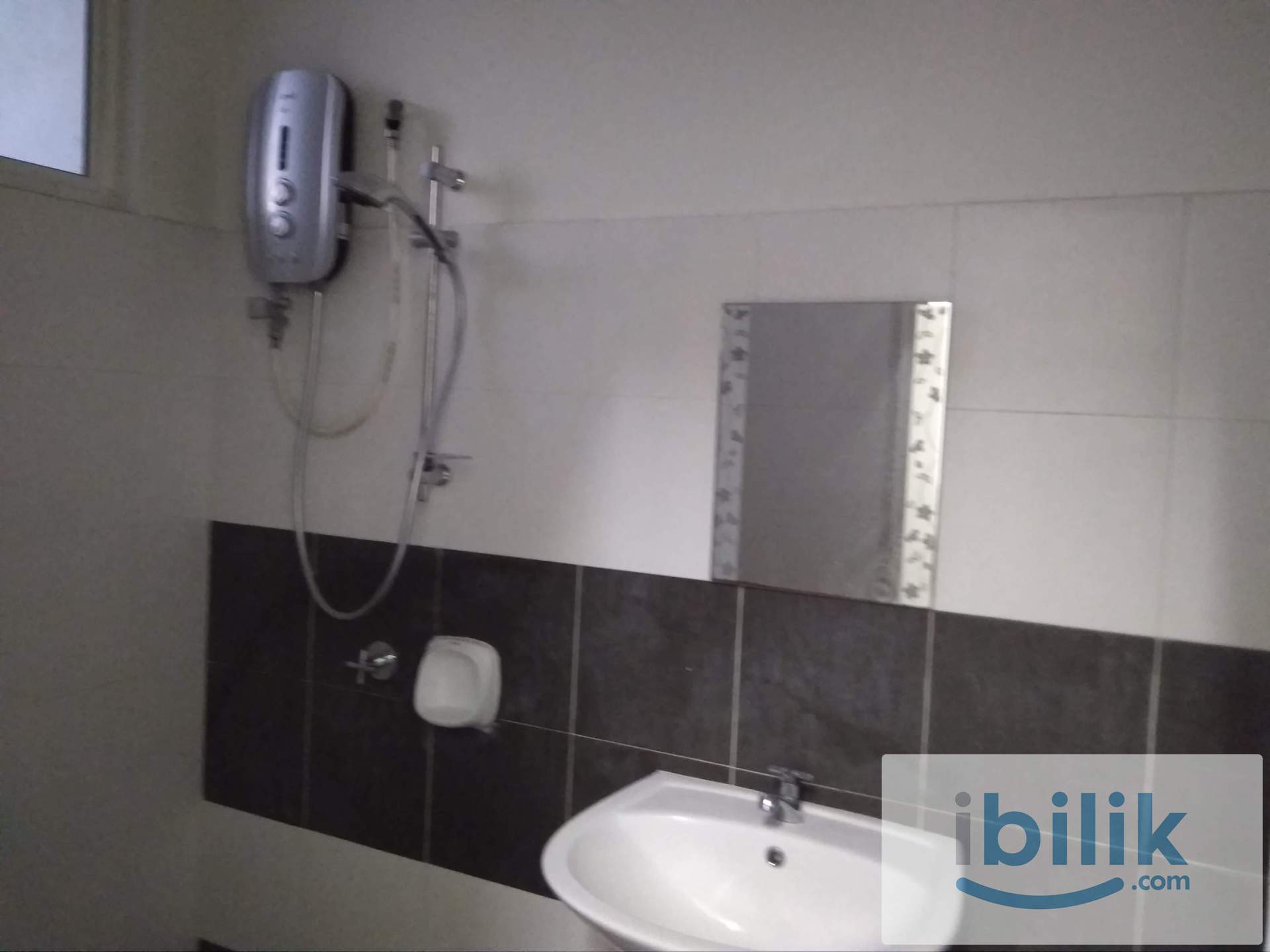 Room at Bandar Melaka - Image 3