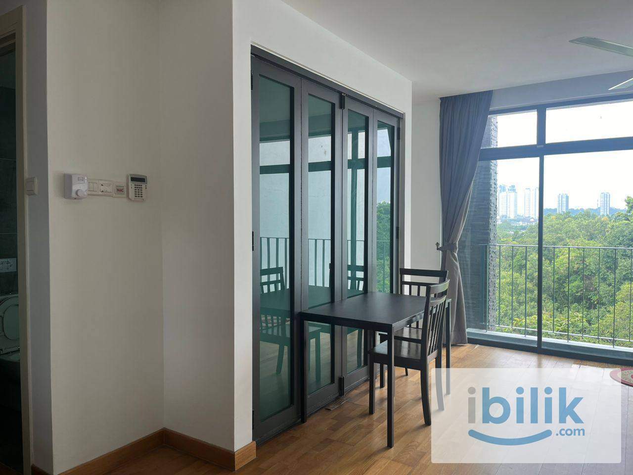 Master ensuite room for female - Image 1