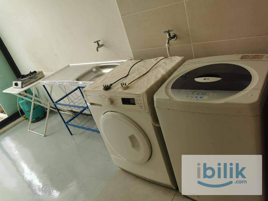 Master ensuite room for female - Image 3