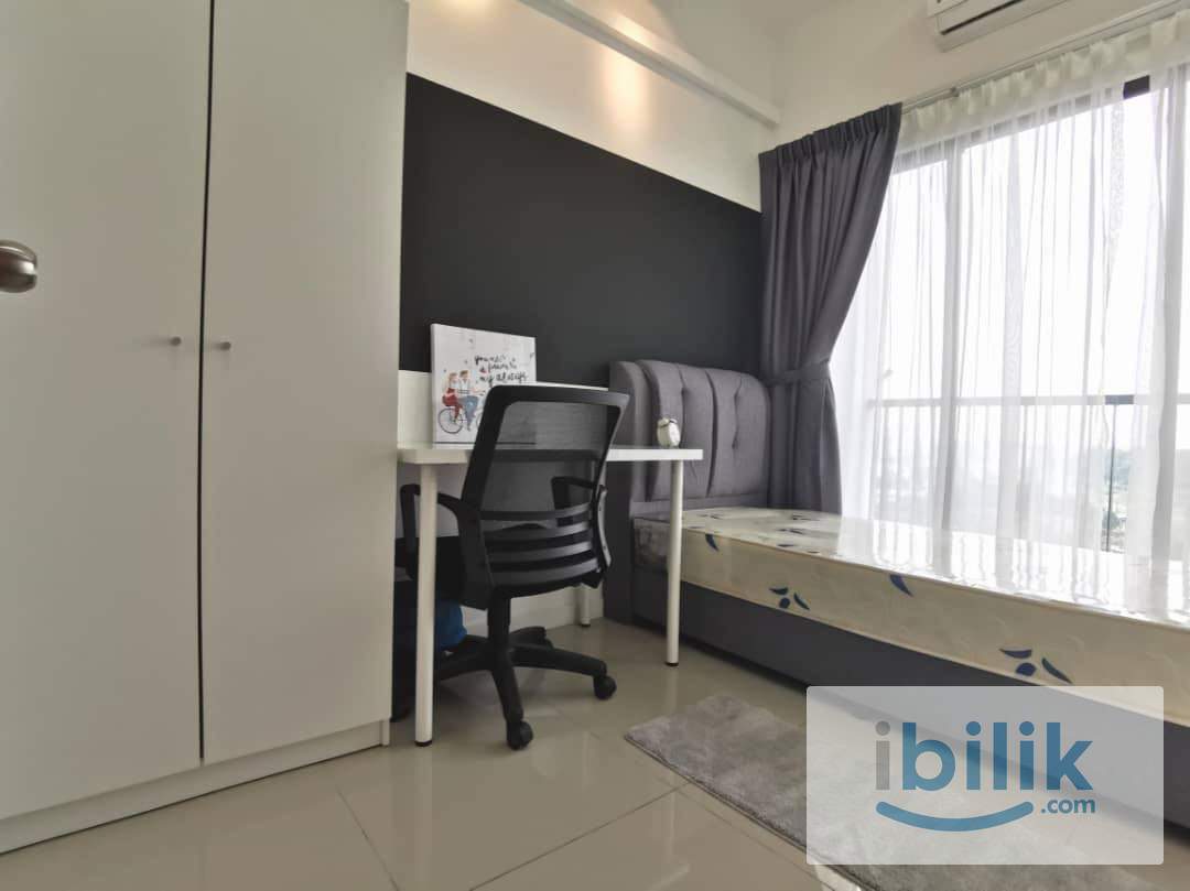 Beautiful Female Unit Single Bedroom with Private Balcony for Rent @ Seksyen 22 Shah Alam - Image 3