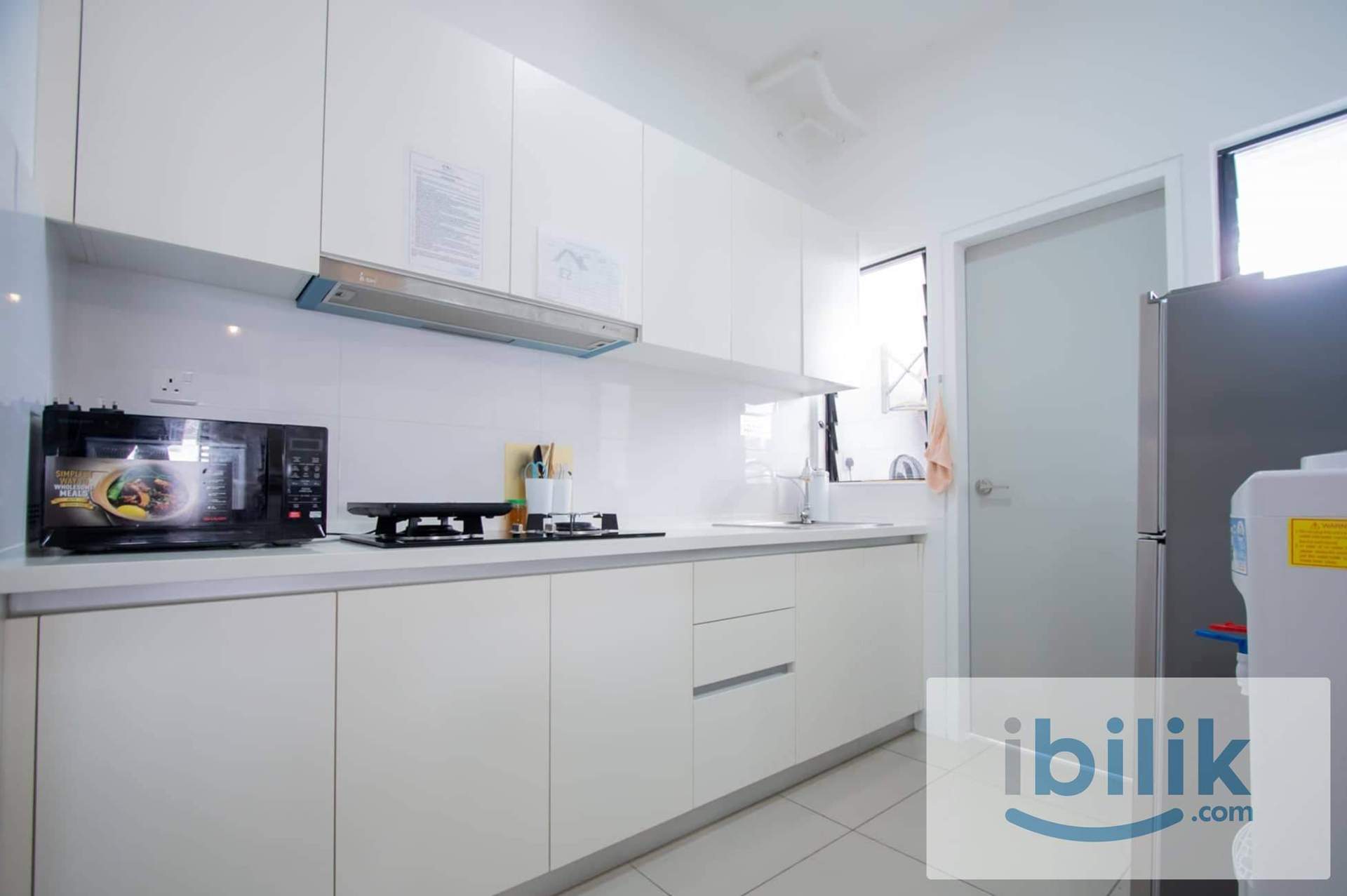 Beautiful Medium Bedroom for FEMALE for rent @ Seksyen 22 Shah Alam - Image 3