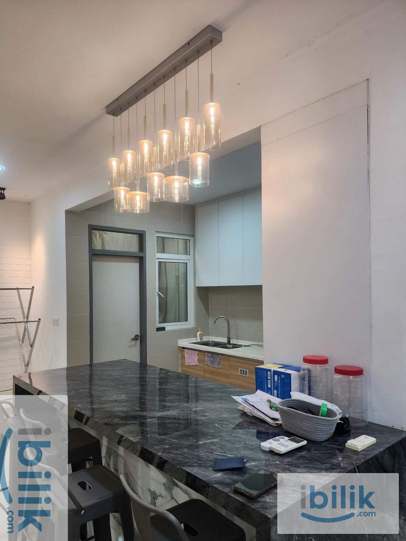 Beautiful NEW Premier Female Master Bedroom with Private Bathroom for RENT @ Seksyen 22 SHAH ALAM - Image 1