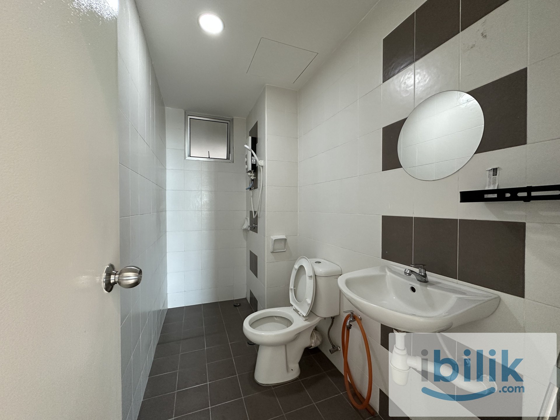 Golden Triangle 1 Master Room For Rent RM900/month! Suitable For FTZ Bayan Lepas Working Adult~ - Image 6