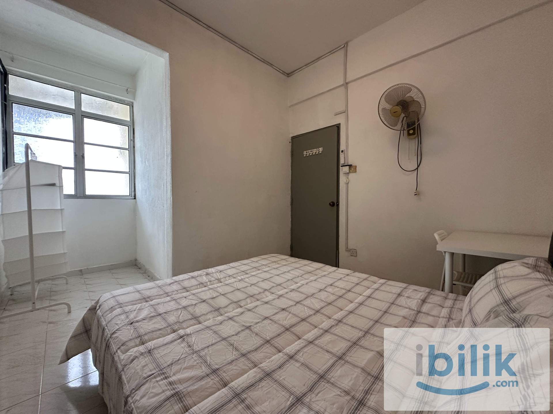 Sungai Nibong Middle Room w/ Car Park RM550/month - Near Bayan Baru - Image 2