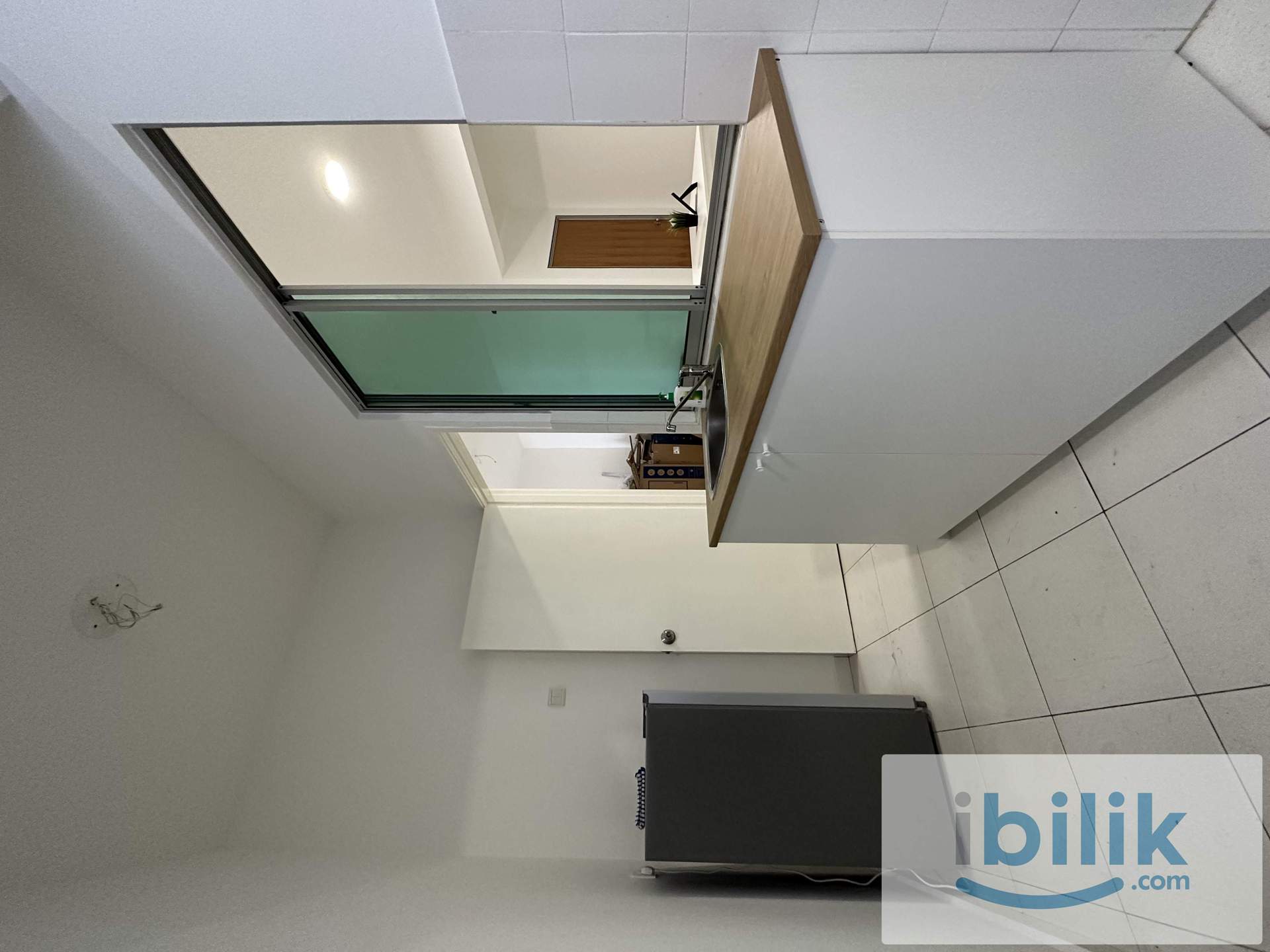 Golden Triangle 1 Master Room w/ Car Park RM800/month - Near Bayan Lepas & Bayan Baru - Image 4