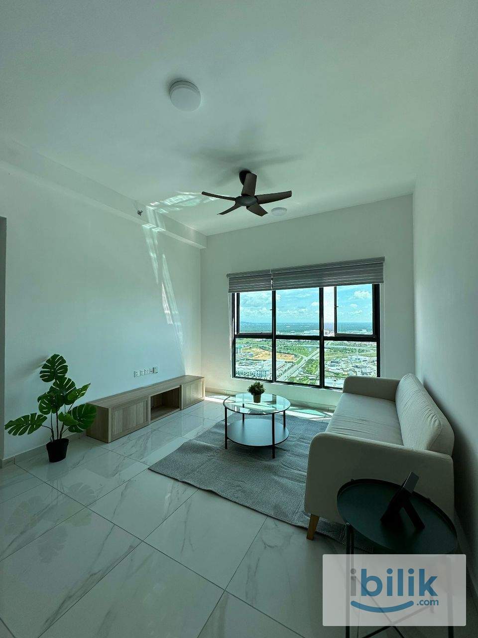 Batu Kawan Sinaran Residences Cozy Middle Room w/ 1 Car Park - RM650/month - Image 2