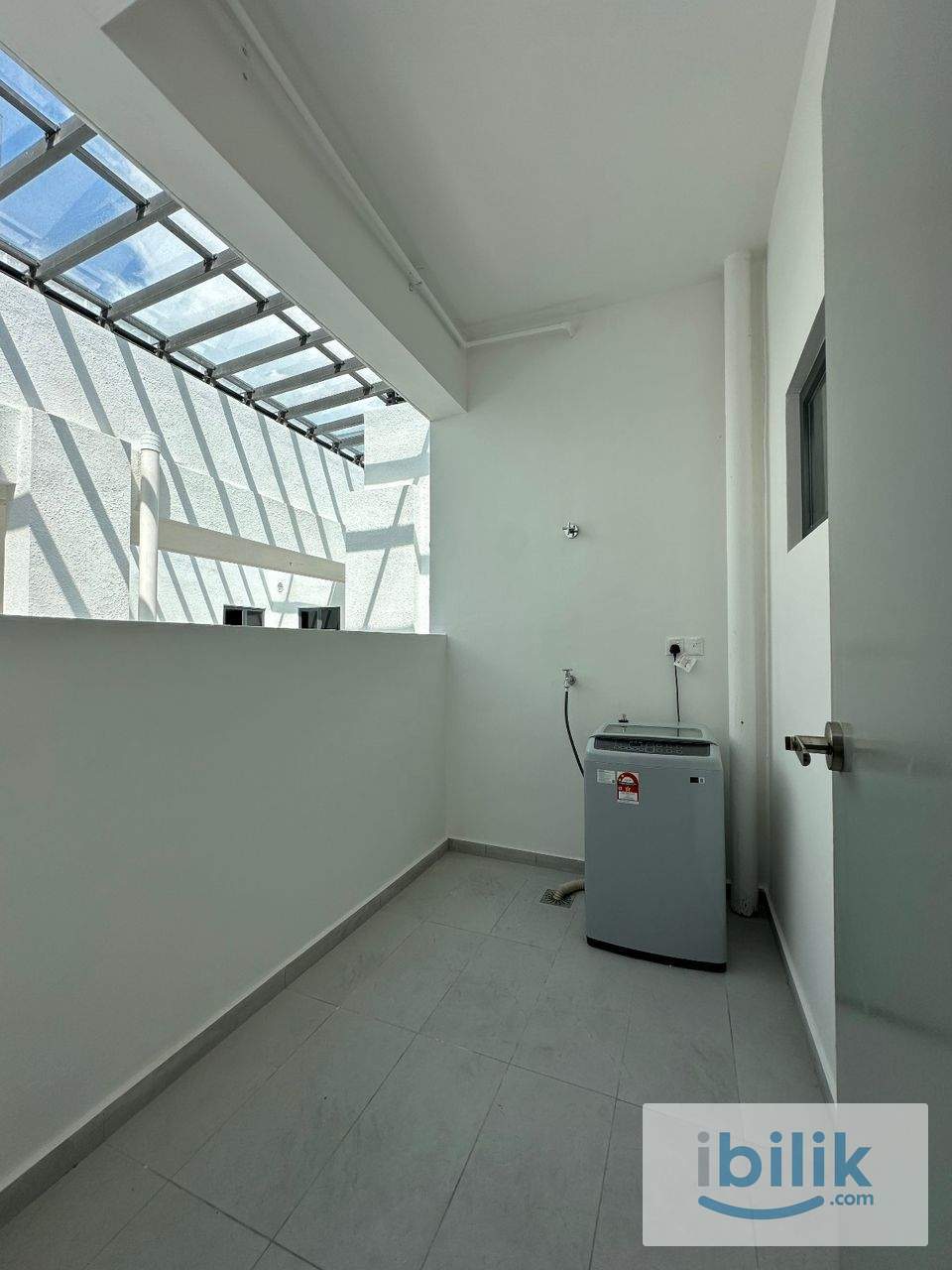 Batu Kawan Sinaran Residences Cozy Middle Room w/ 1 Car Park - RM650/month - Image 6