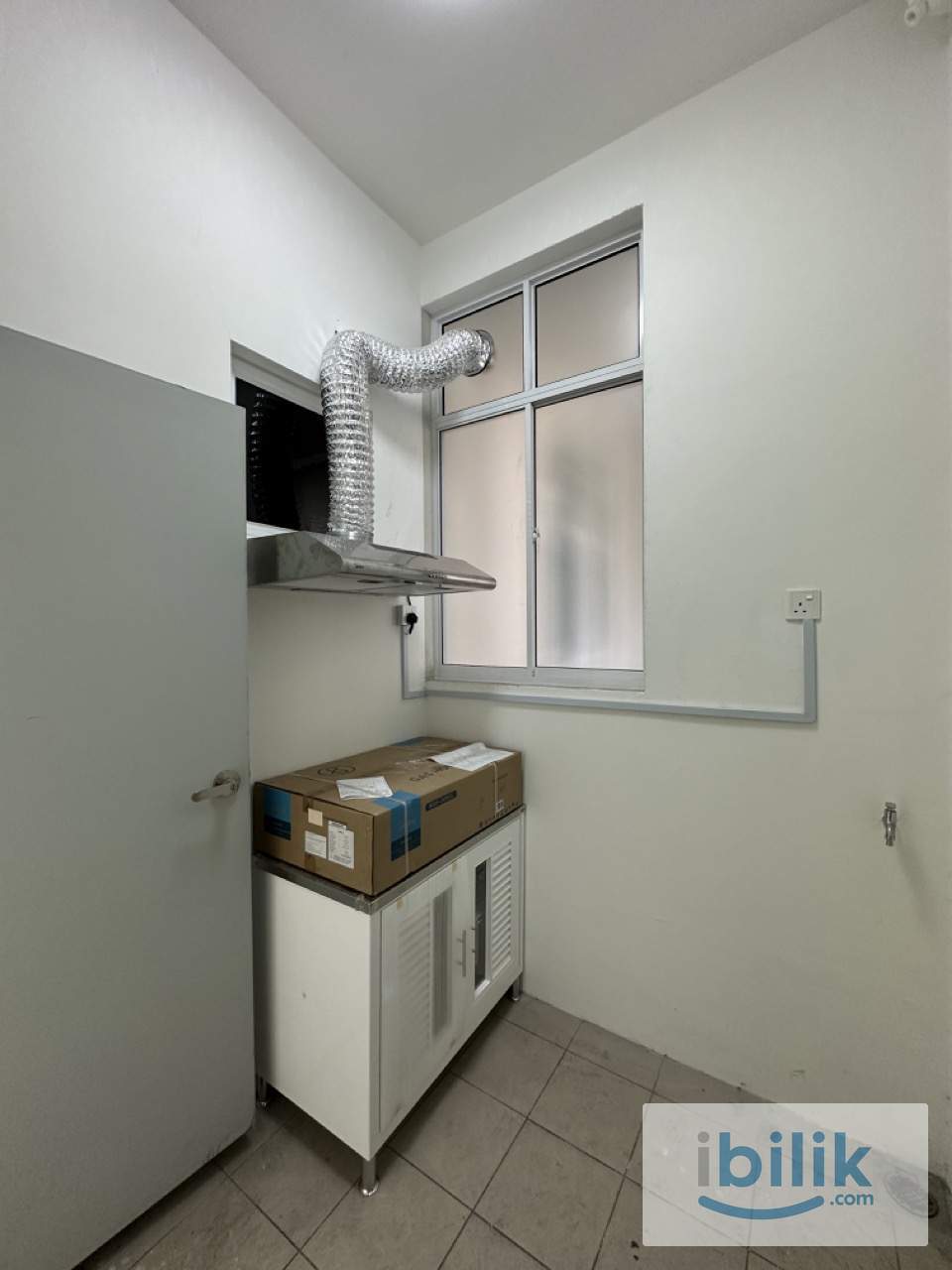 Sierra East Master Bedroom For Rent RM1,000/month - Hill View + 1 Car Park - Image 4