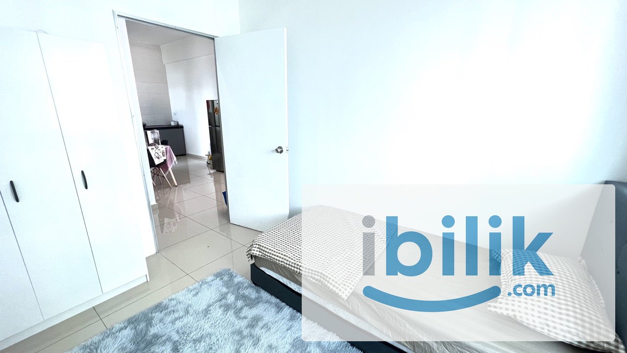 COZY SINGLE ROOM AT TREE SPARINA NEAR F.I.Z AREA AND AIRPORT ! FREE MONTHLY CLEANING N WIFI - Image 1