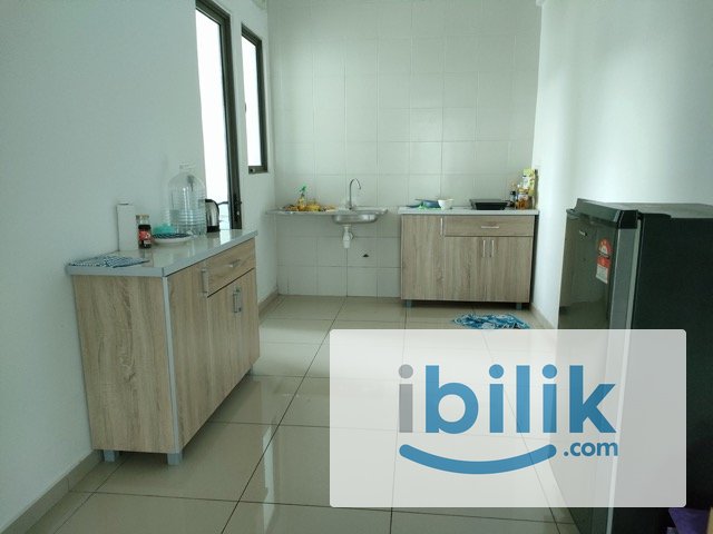 COZY SINGLE ROOM AT TREE SPARINA NEAR F.I.Z AREA AND AIRPORT ! FREE MONTHLY CLEANING N WIFI - Image 3