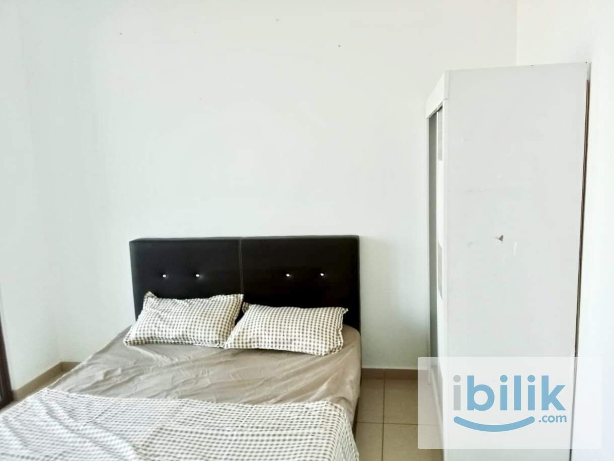 COZY BALCONY ROOM AT BAYAN LEPAS NEAR AIRPORT N INDUSTRIAL AREA  - Image 4