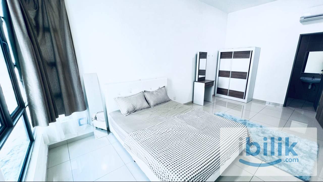COZY MASTER ROOM ( PREFER MALE ) AT TREE SPARINA BAYAN LEPAS ! FREE WIFI N CLEANING  - Image 1