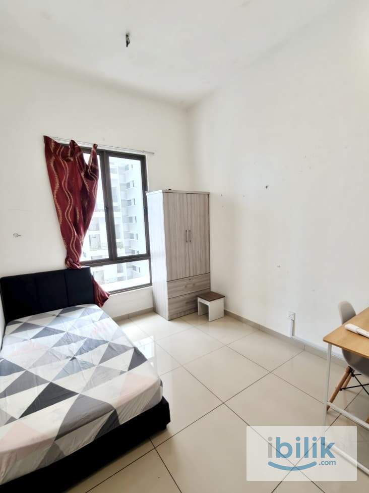 COZY SINGLE ROOM AT TREE SPARINA NEAR AIPORT N F.I.Z BAYAN LEPAS  - Image 4