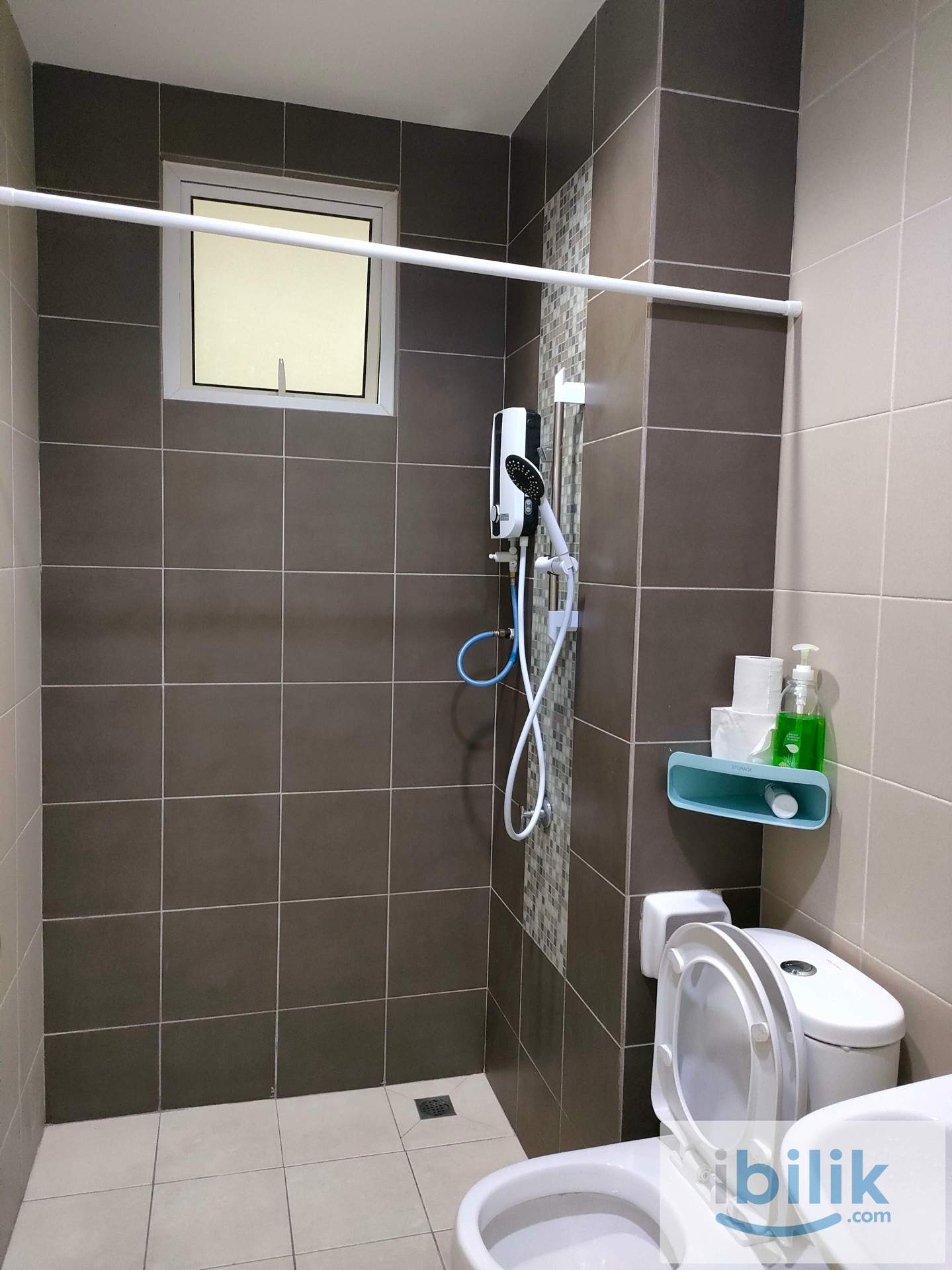 COZY SINGLE ROOM ( FEMALE UNIT ) AT SOLARIA RESIDENCES NEAR AIRPORT n F.I.Z BAYAN LEPAS - Image 2