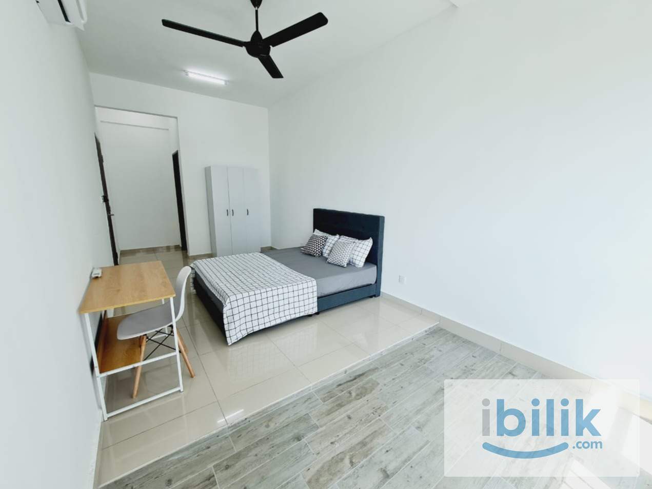 COZY MASTER ROOM (PREFER MALE) at TREE SPARINA NEAR AIRPORT F.I.Z - Image 1