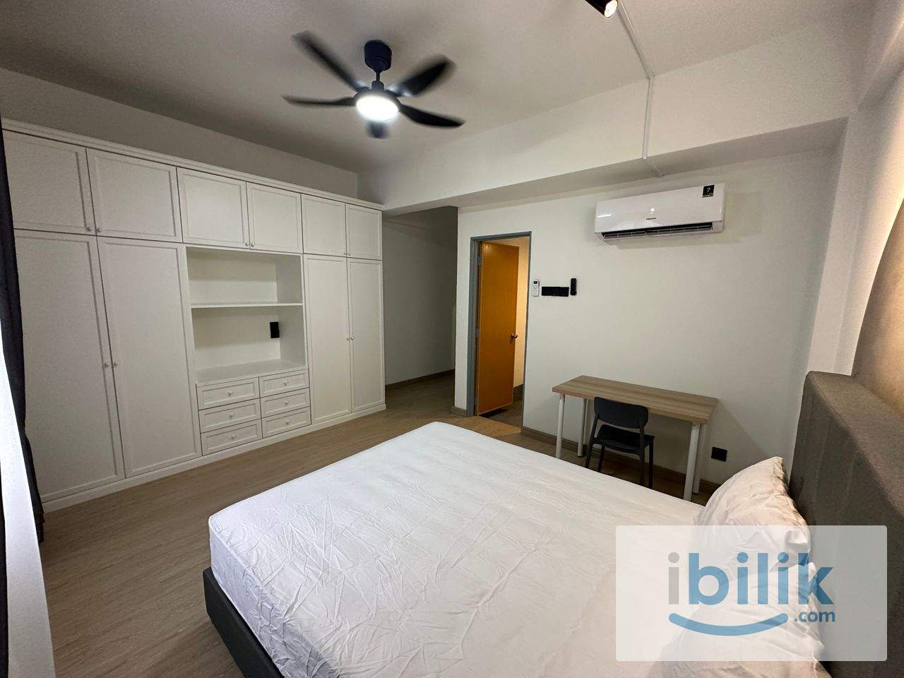 Cozy master bedroom in TRX - Image 4