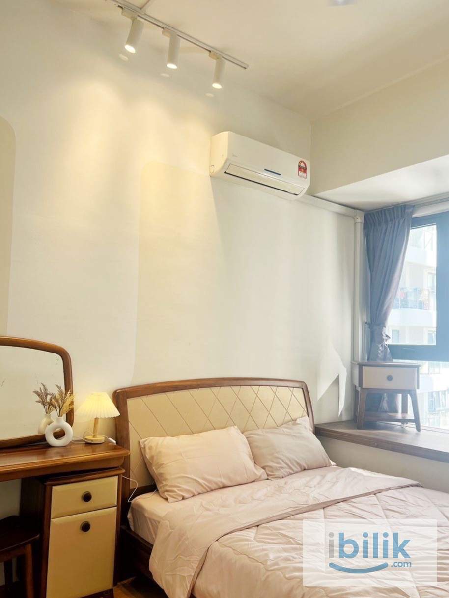 🏠Country Garden Danga Bay Amberside Middle Room for Rent | Near CIQ Shuttle Bus - Image 1