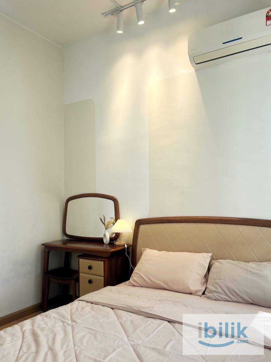 🏠Country Garden Danga Bay Amberside Middle Room for Rent | Near CIQ Shuttle Bus - Image 2