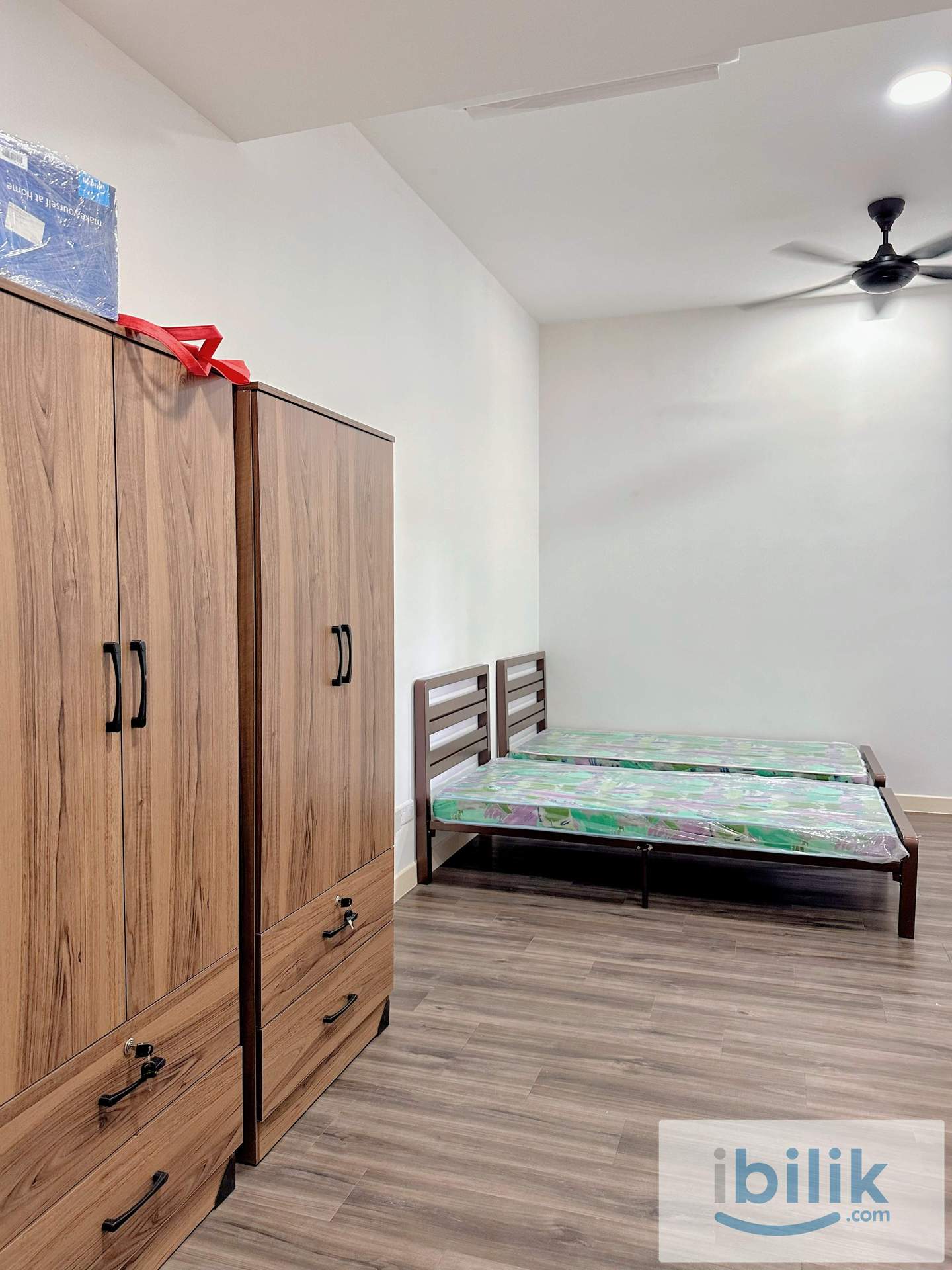 Female Unit – Master Room with Private Bathroom @ Utropolis, Glenmarie - Image 7