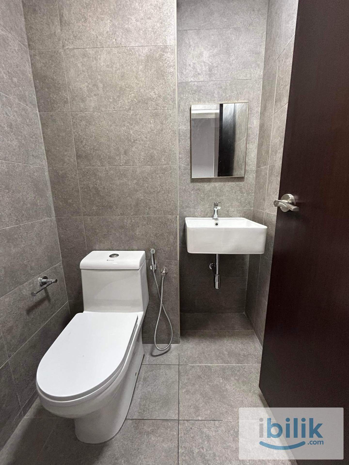  Bedroom + 3 mins walking to MRT2 + Free WIFI - Image 6