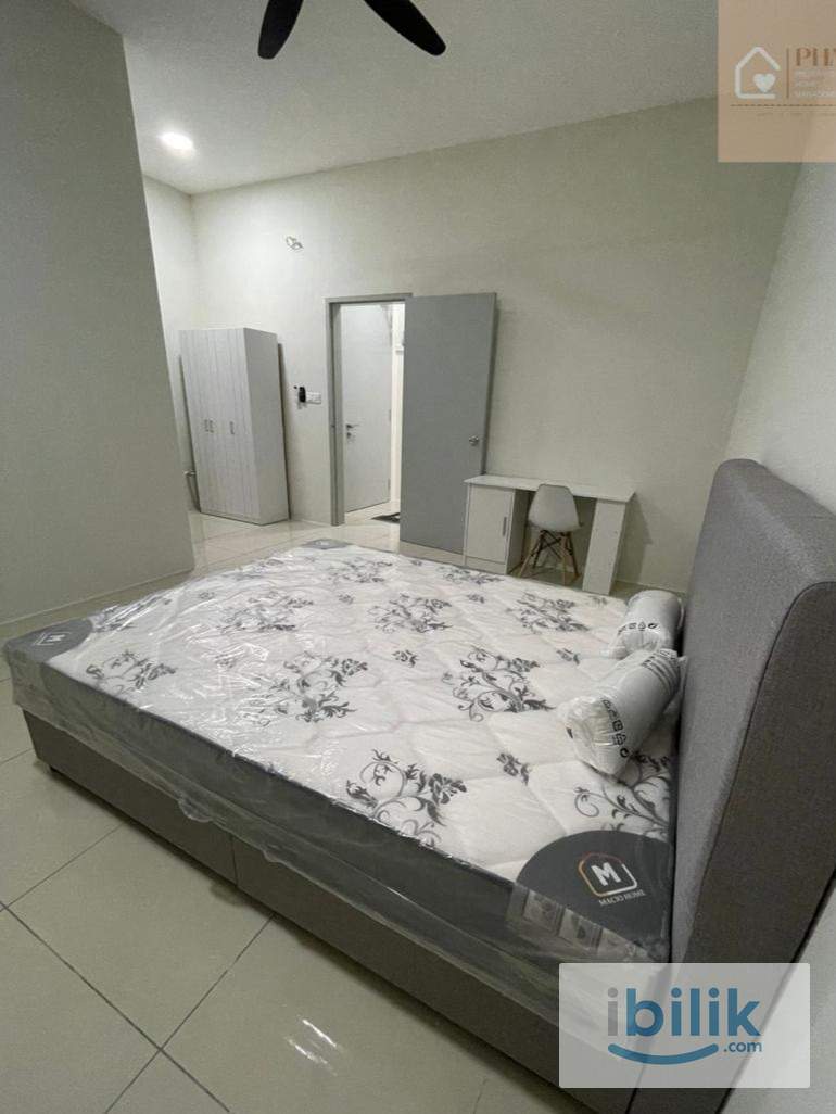 ✨Platinum OUG Master Room✨Available To Rent . - Image 1
