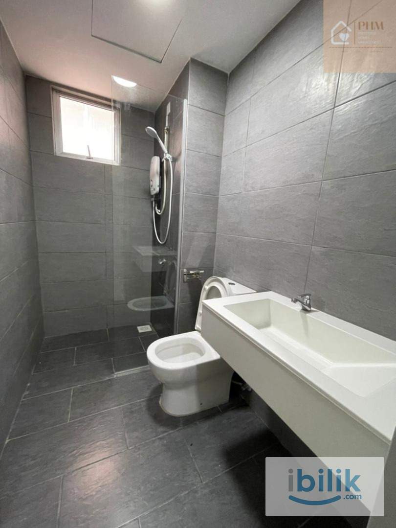 ✨Platinum OUG Balcony Room✨Available To Rent . - Image 7