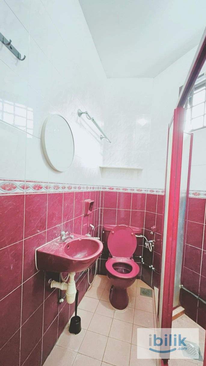 Master Room for Rent in Gelugor Lane - Image 4