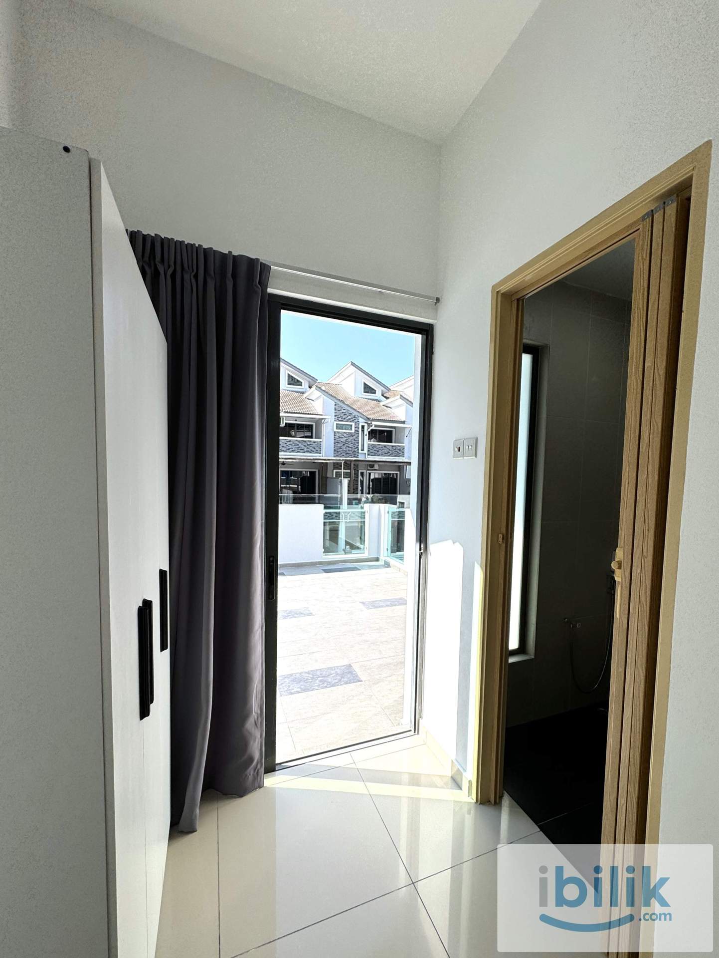 Master Room on Bayan Lepas - Image 4
