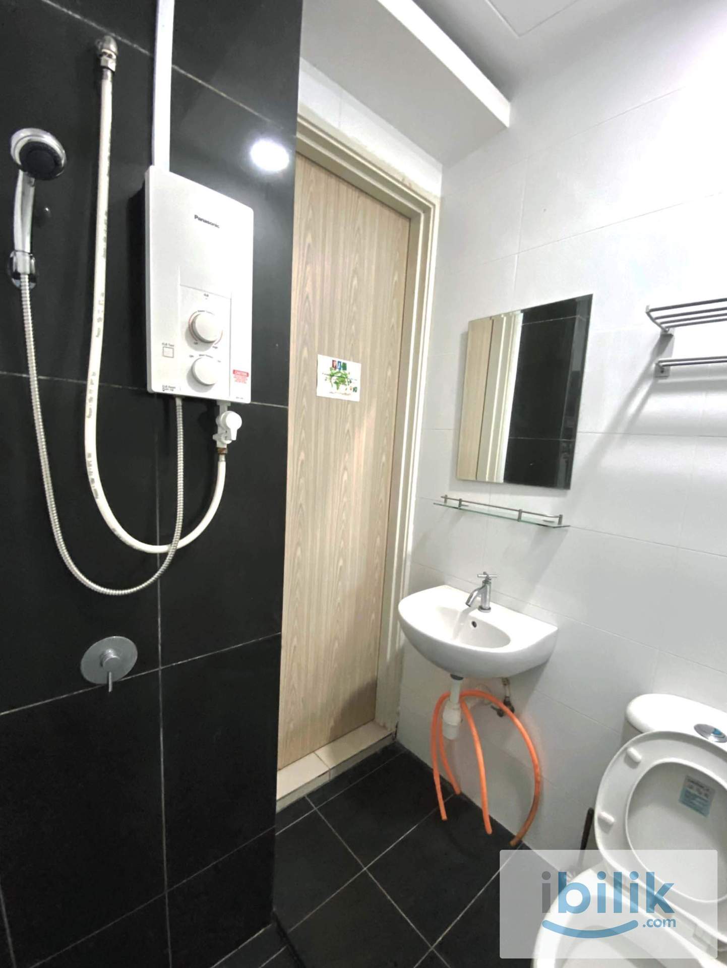 Single Room - Image 5
