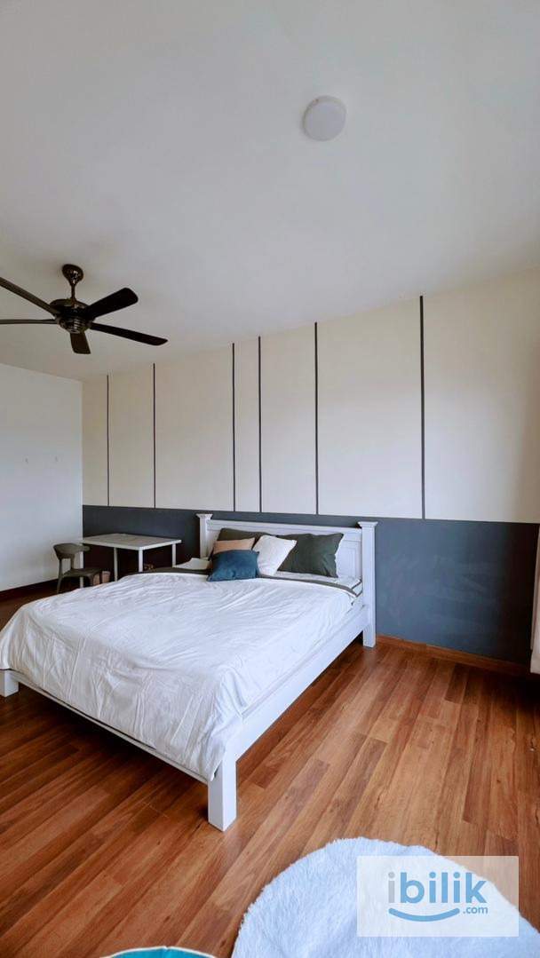 Master Room at Central Park, Green Lane - Image 2