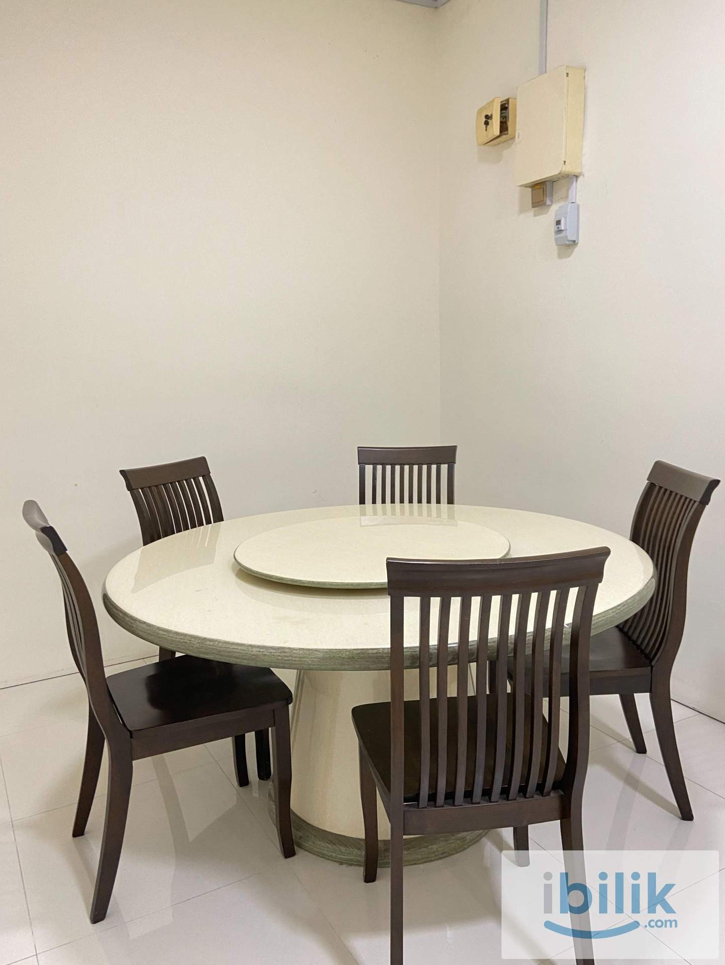 Master Room at Central Park, Green Lane - Image 4