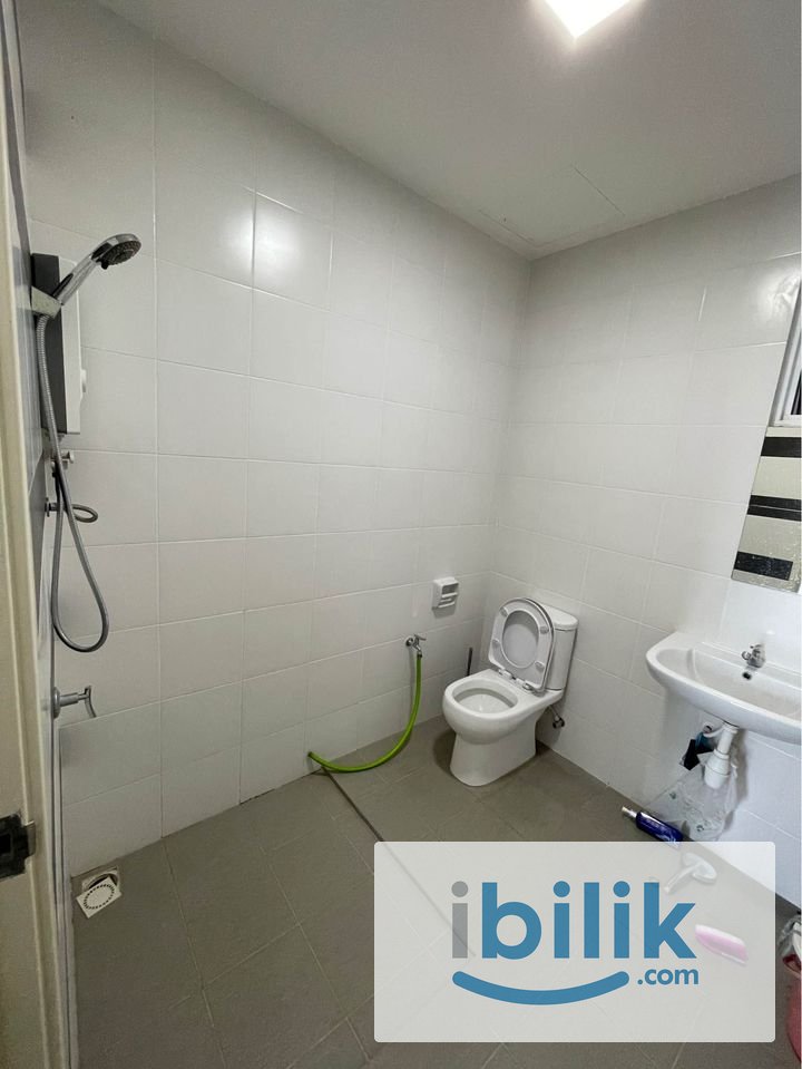 [Mixed Gender Unit] Ready to move in Balcony Room in Bayan Lepas. - Image 3