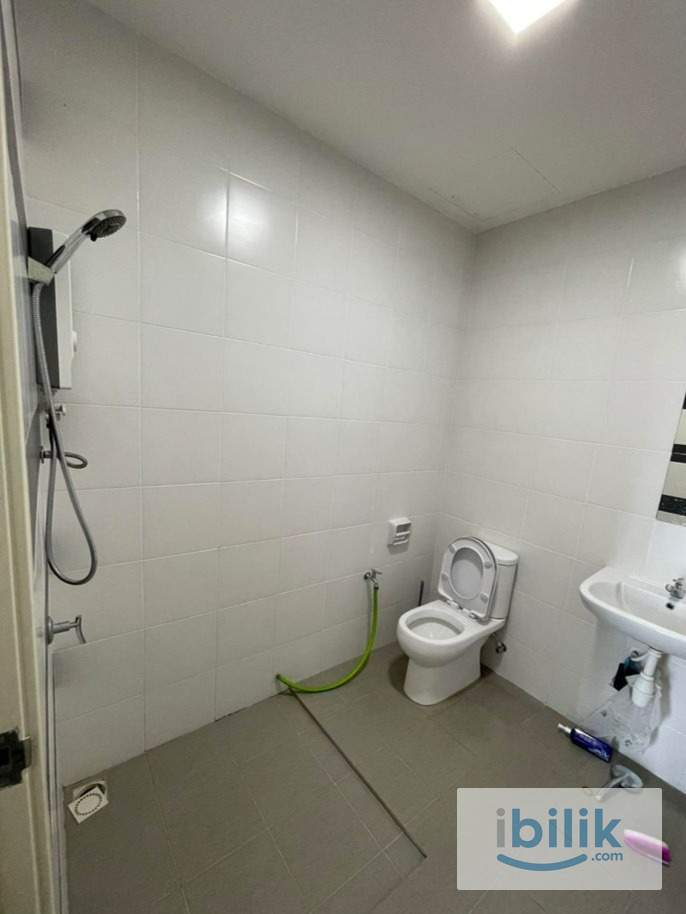 [Mixed Gender Unit] Middle room at Bayan lepas - Image 3