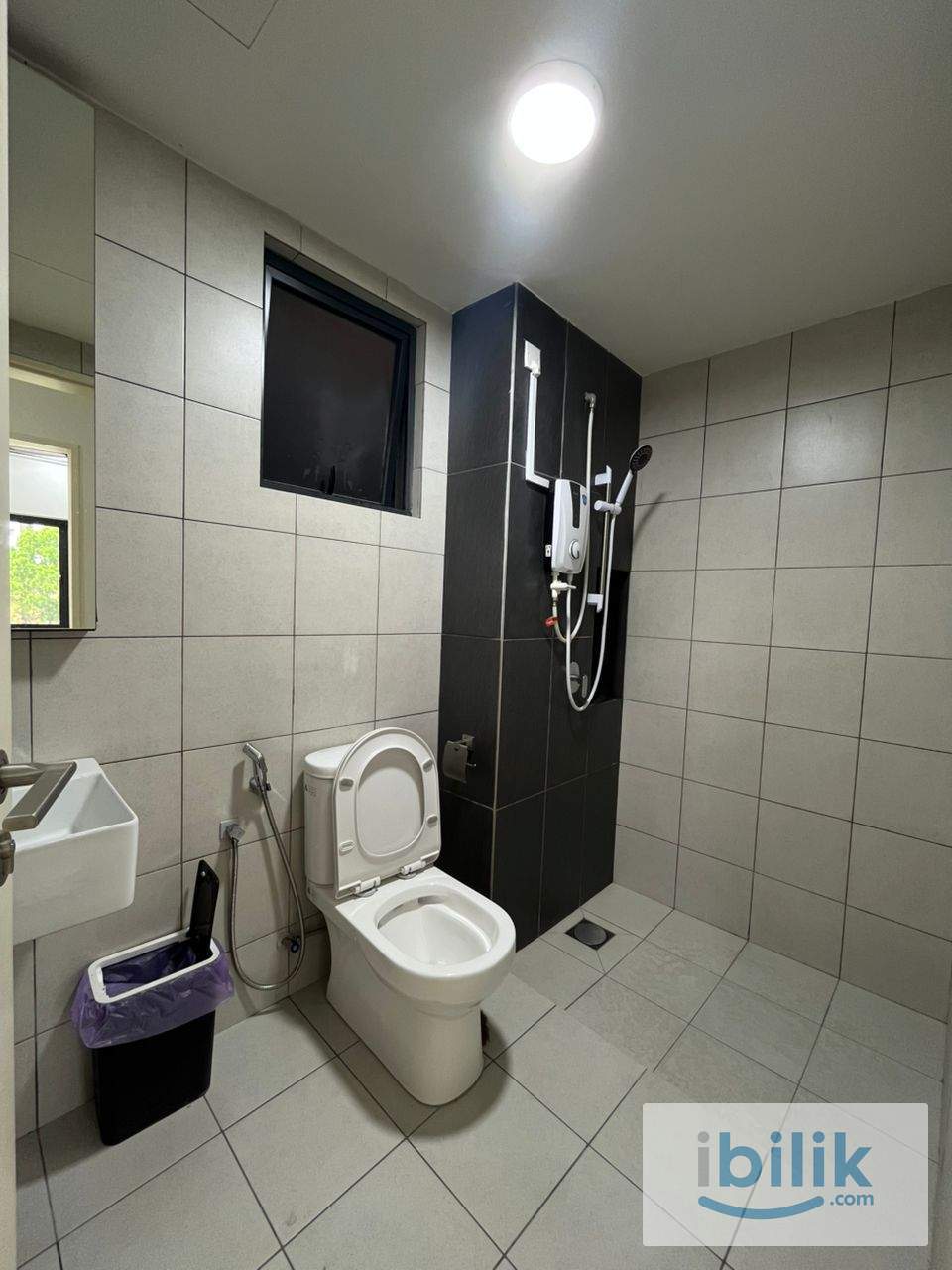 D'Cosmos Residences at Central Damansara (Female Only) - Image 1