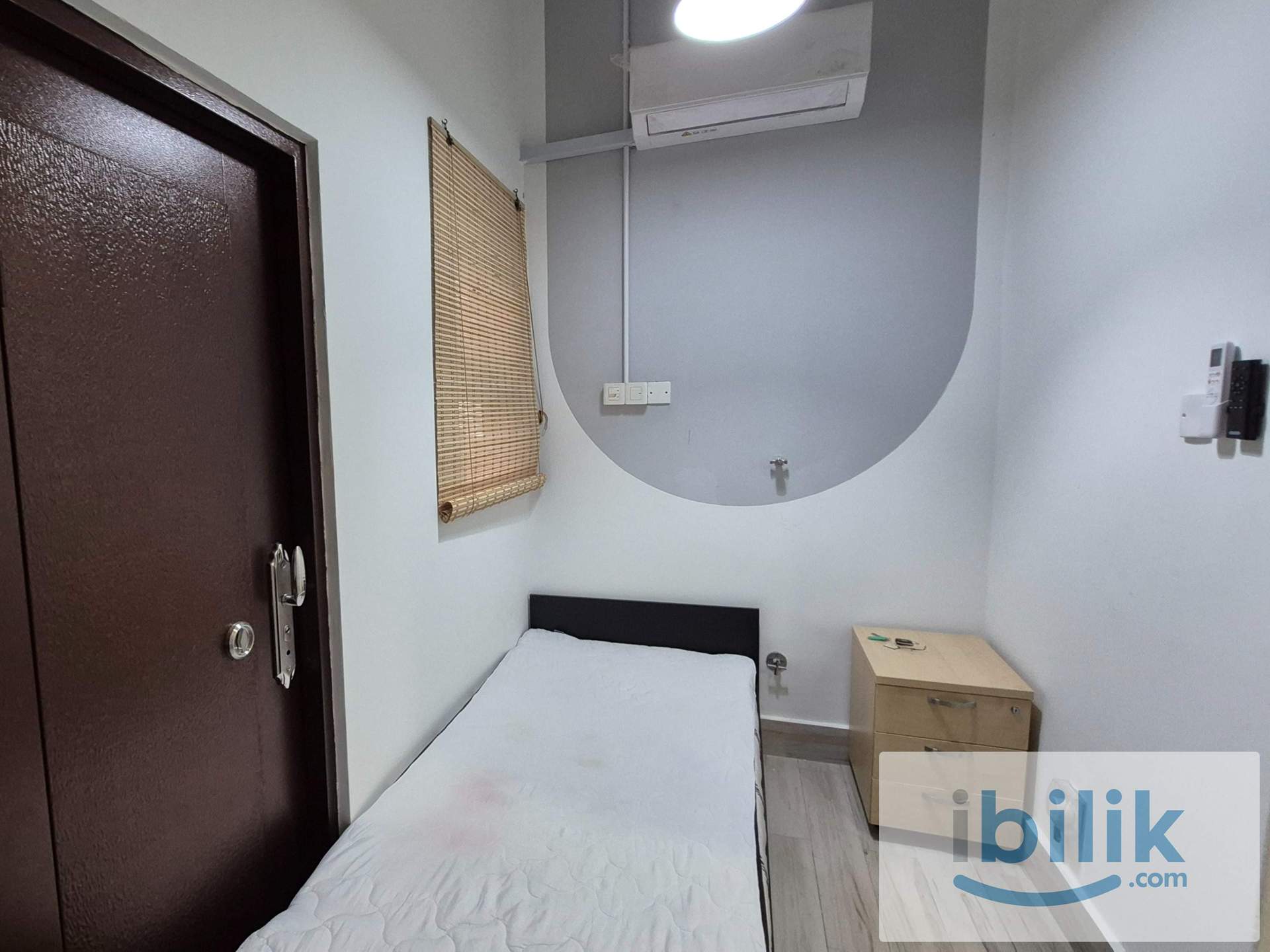 [12 MINS WALK TO ASSUNTA / MBPJ] Female Medium Room @ PJ Seksyen 6 📍 - Image 1
