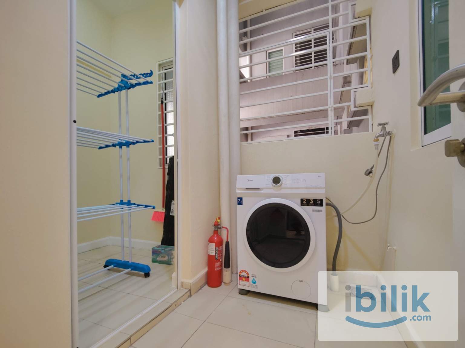 Working near  BLOOMSVALVE | Old Klang Road Puchong/ Cozy Room at Tiara Mutiara - Image 6