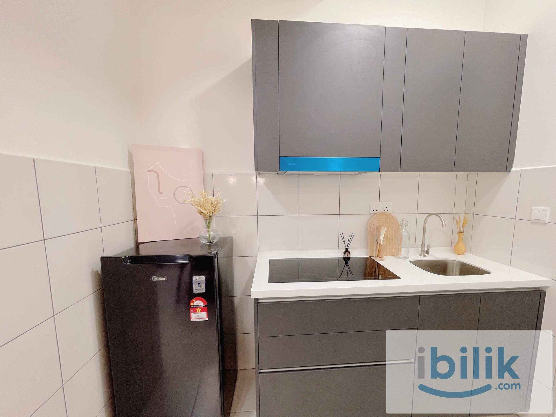 [FEMALE UNIT] Medium Room at Pixel City Sentral 2mins Walk to LRT Salak Selatan - Image 6