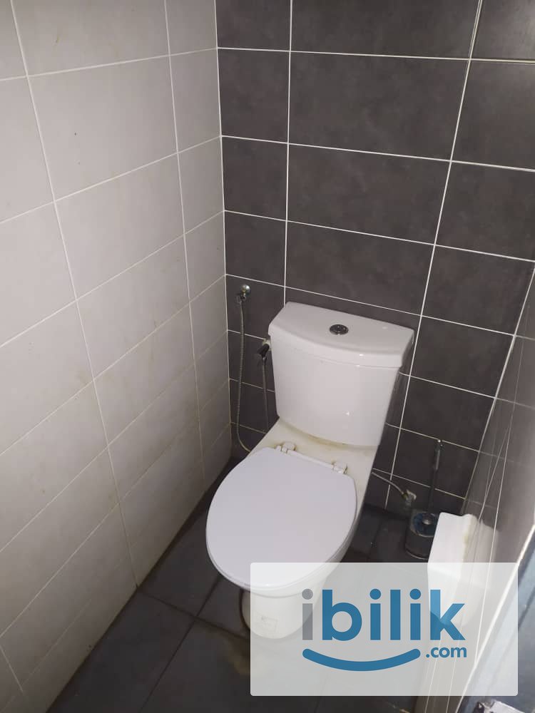 MASTER ROOM AVAILABLE - Image 6