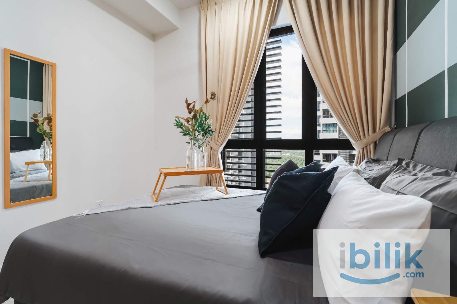 Master Room at Meta Residences Putra Permai, Seri Kembangan - Image 3