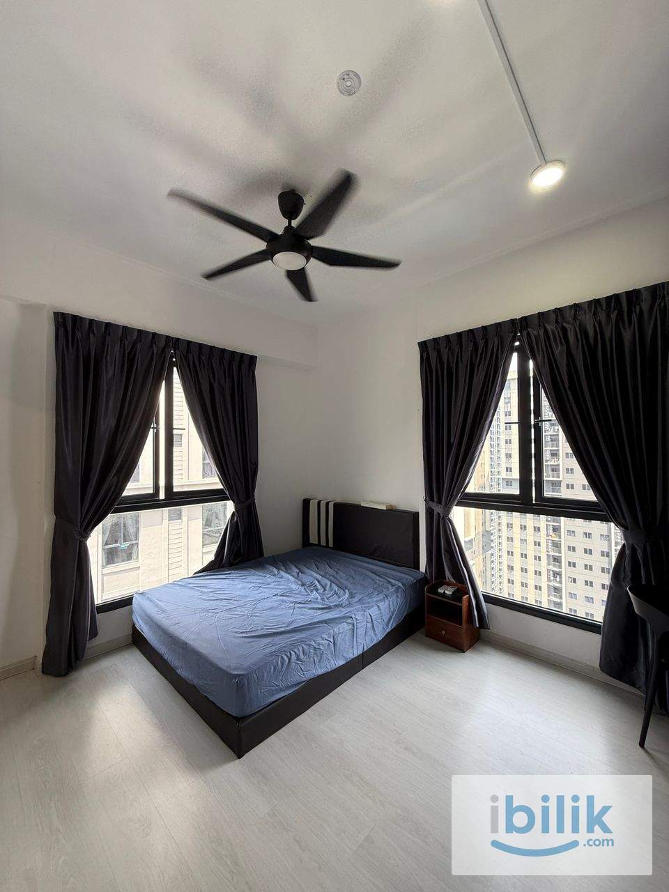 Equine Residence MASTER Room for RENT - Image 3
