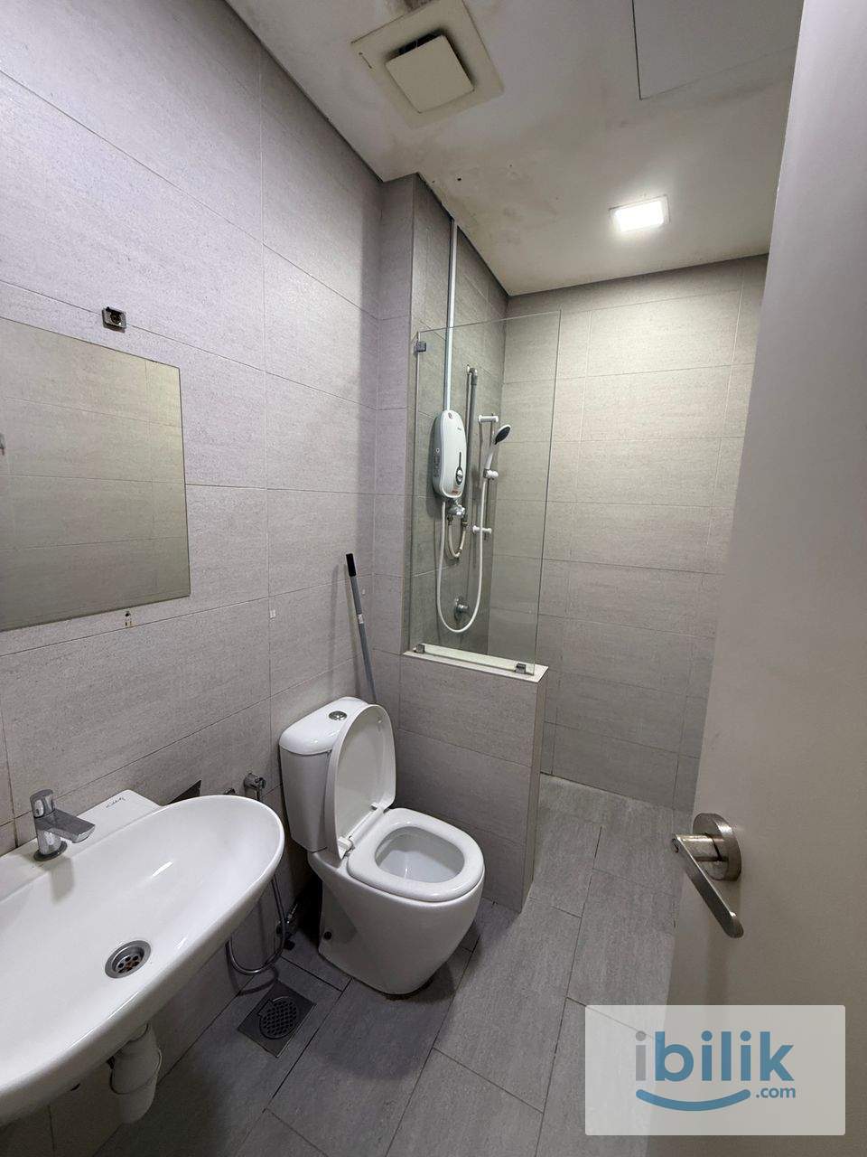 Annex Cheras MASTER & MEDIUM Room for RENT - Image 9